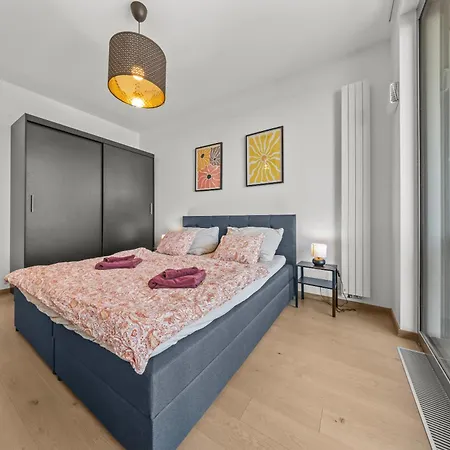 The First Skyscraper In Slovakia Appartamento Bratislava