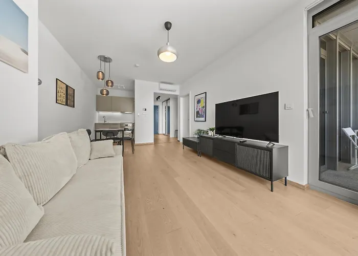 Eurovea Tower - The First Skyscraper In Slovakia شقة براتسيلافا