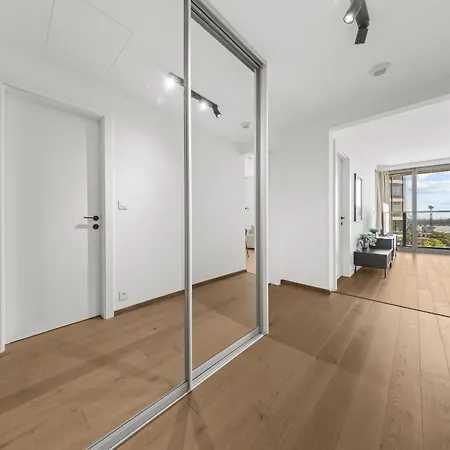 Eurovea Tower - The First Skyscraper In Slovakia Lägenhet *